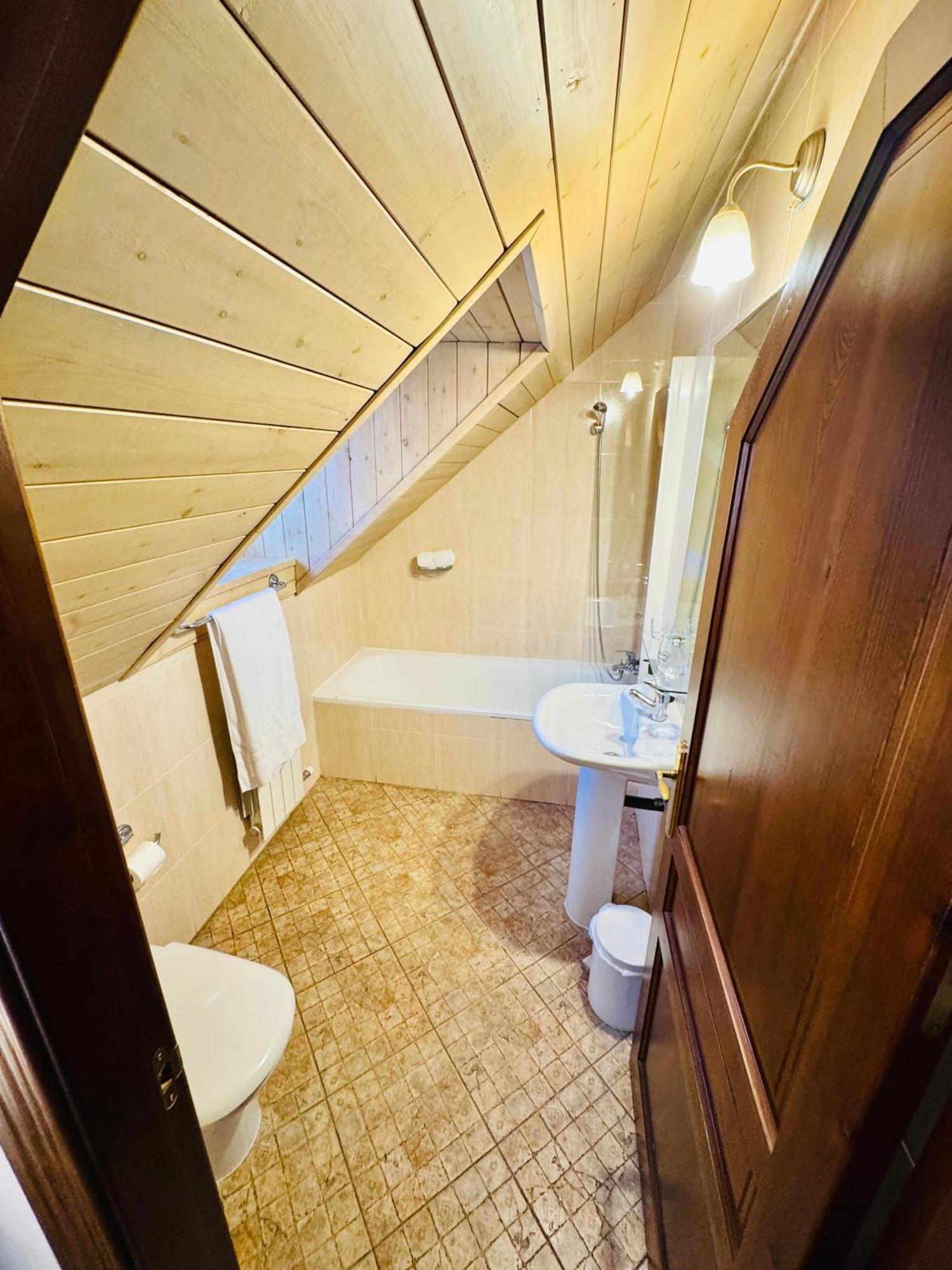 Hostal Nau Pradets Vielha Dış mekan fotoğraf